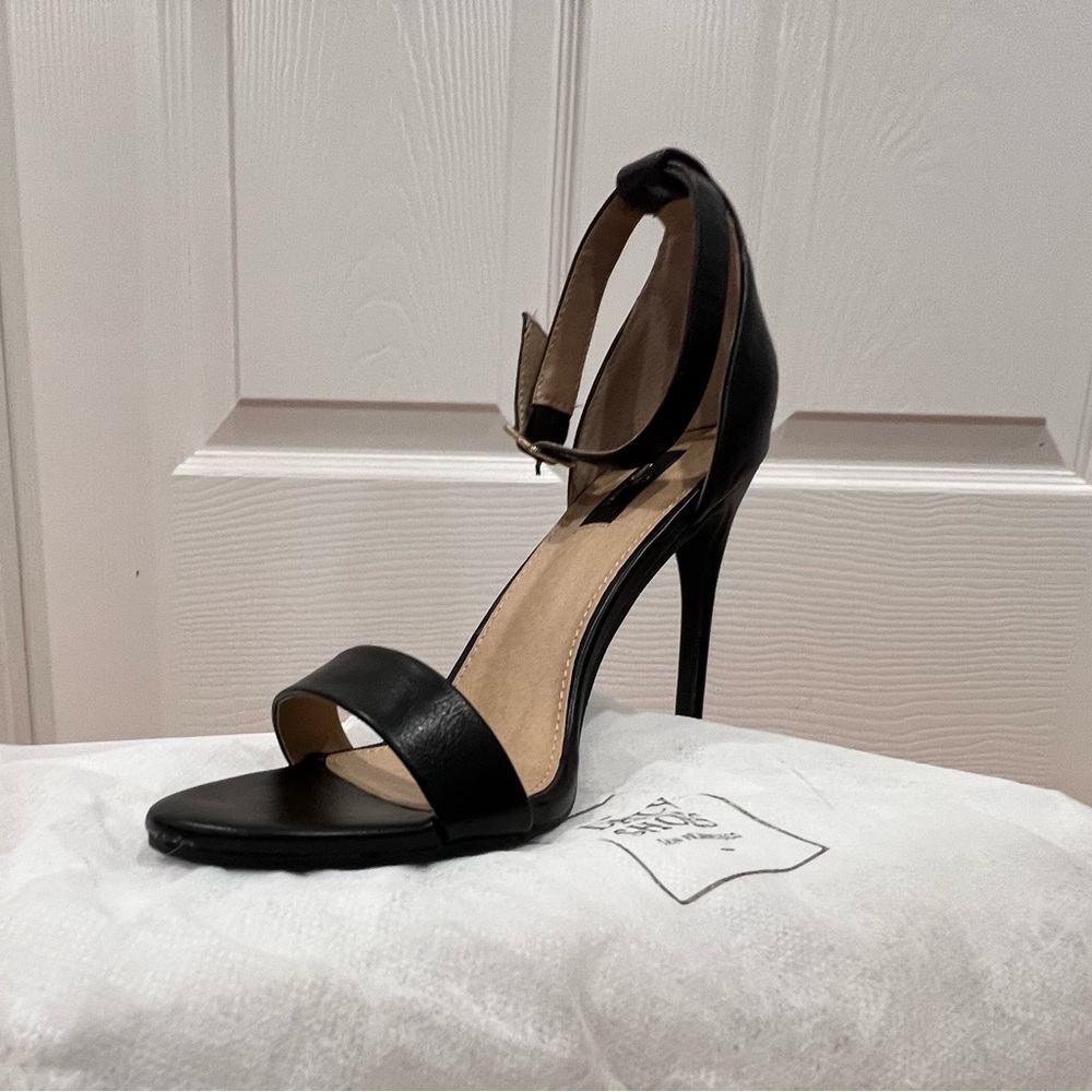 DailyShoes Sexy black heels